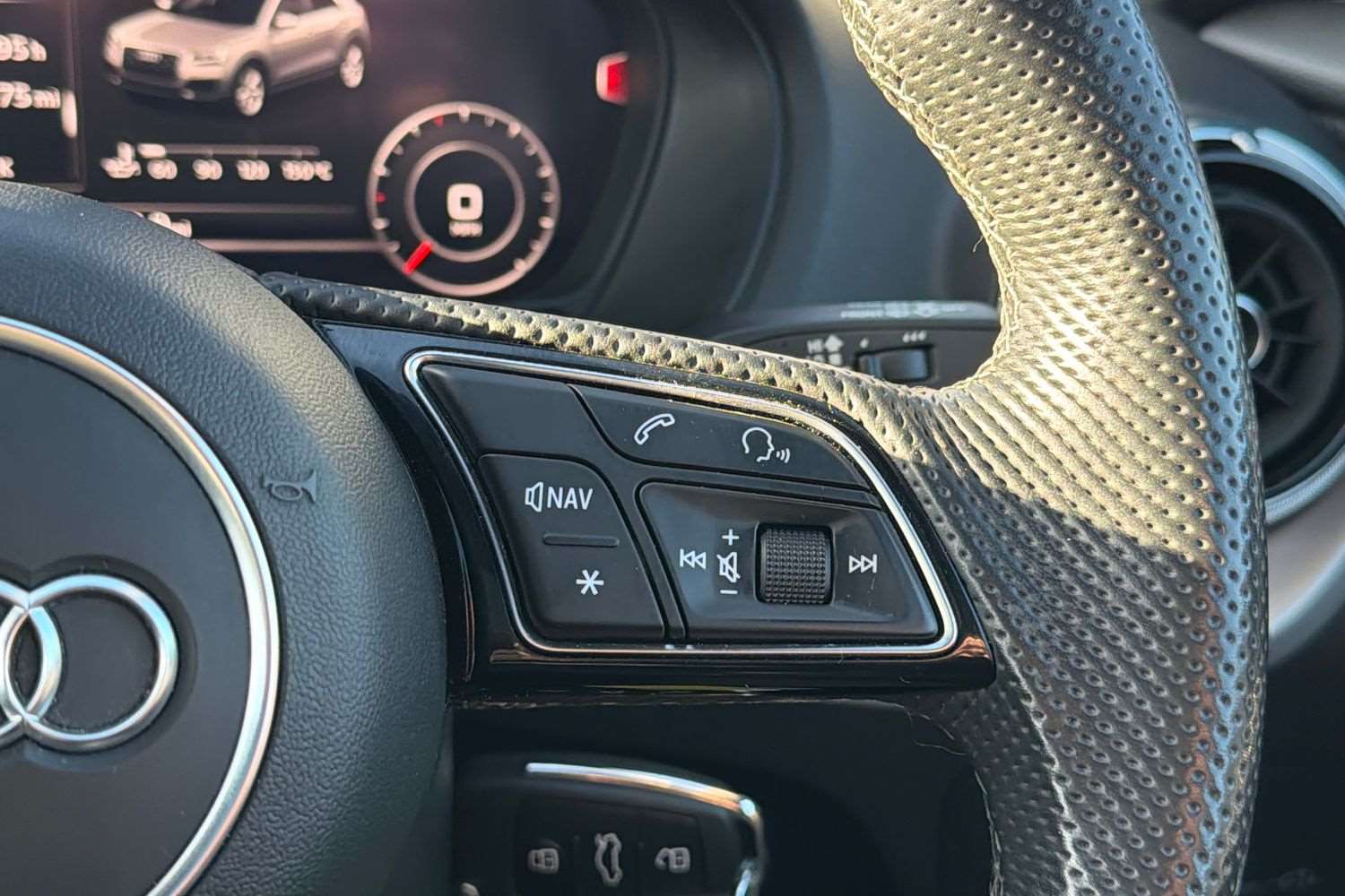 Used Audi Q2 for sale - 76789181: Photo 17