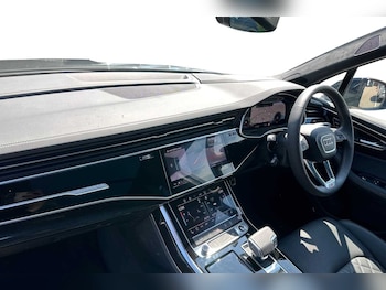 Used Audi Q7 2025 for sale - 75626052: Photo