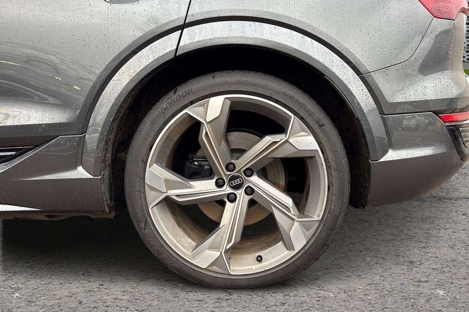 Used Audi Q8 2024 for sale - 76774274: Photo 11