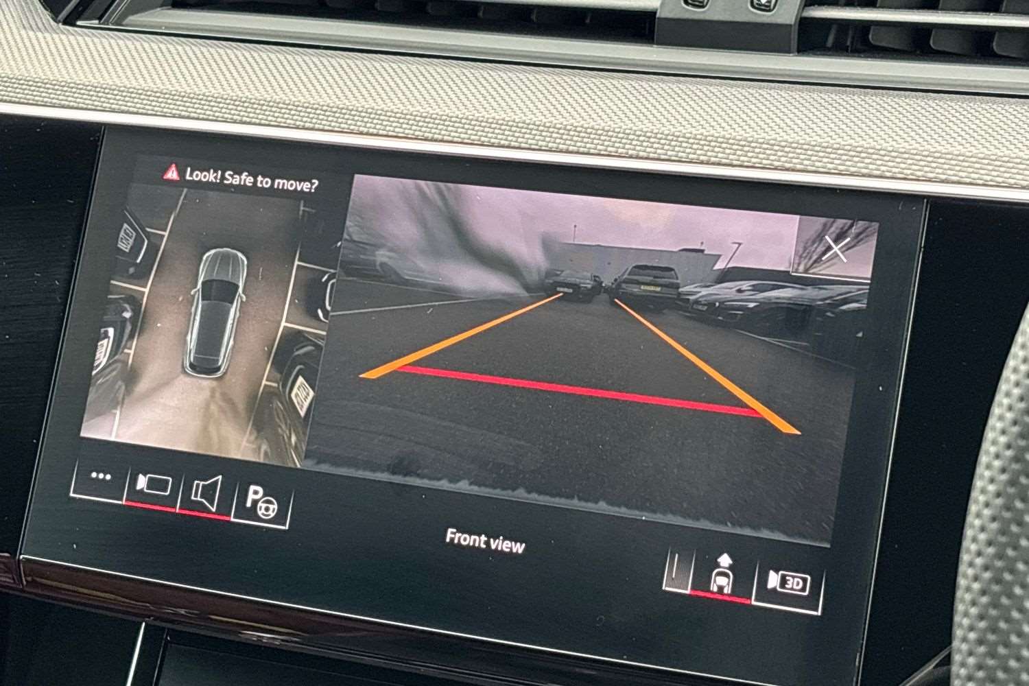 Used Audi Q8 2024 for sale - 76774274: Photo 26