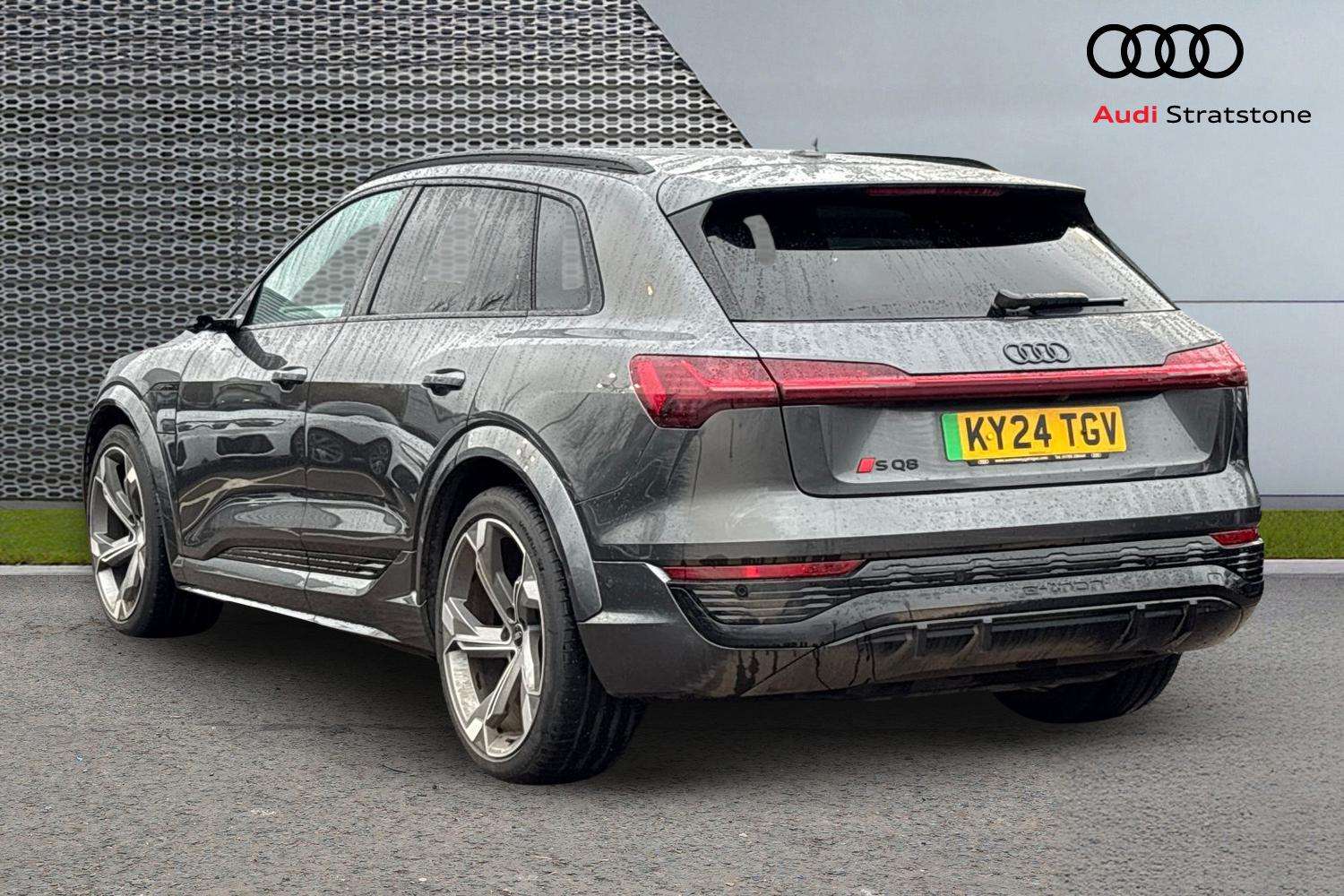 Used Audi Q8 2024 for sale - 76774274: Photo 3