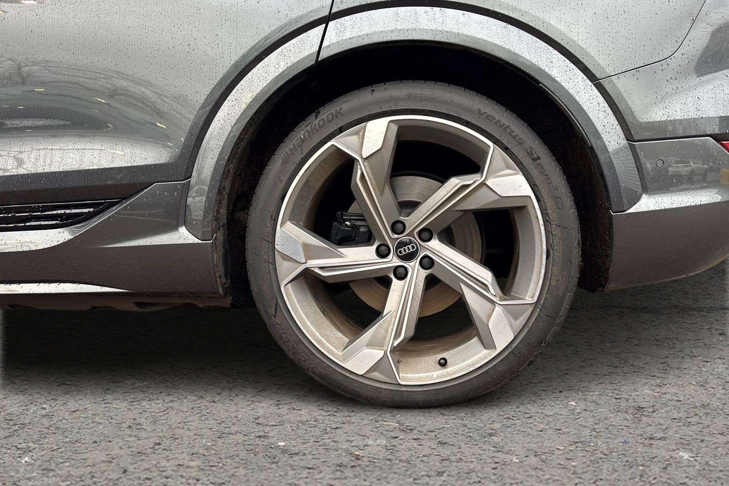 Used Audi Q8 2024 for sale - 76774274: Photo 9