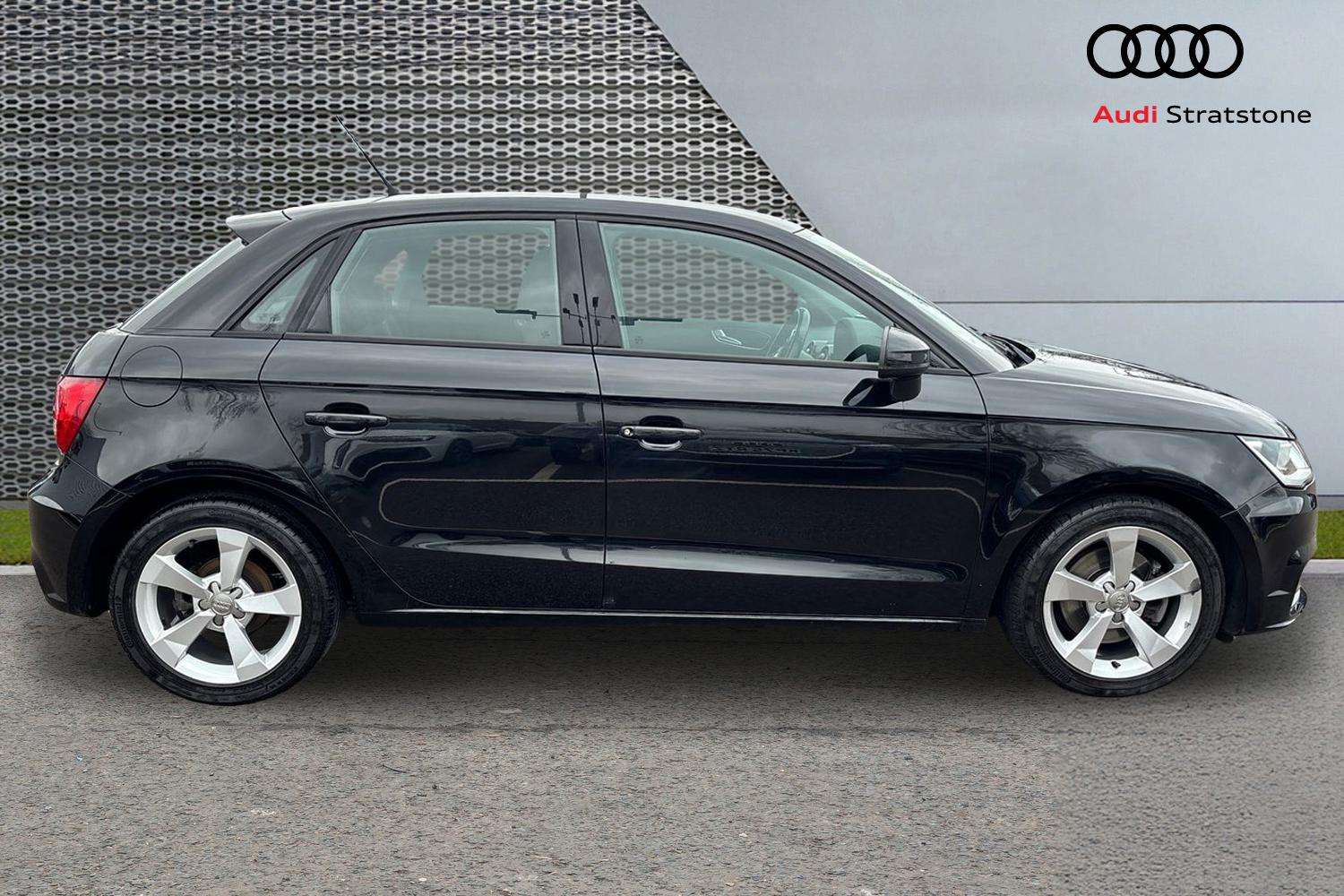 Used Audi A1 2018 for sale - 77414669: Photo 4