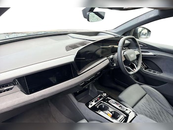 Used Audi Q6 e-tron 2025 for sale - 76843008: Photo