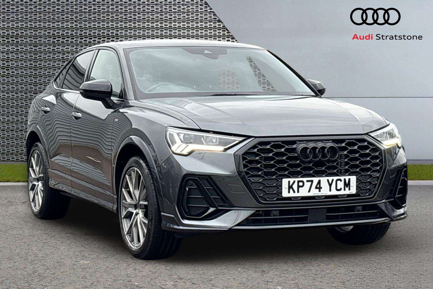 Used Audi Q3 2024 for sale - 77414863: Photo 1