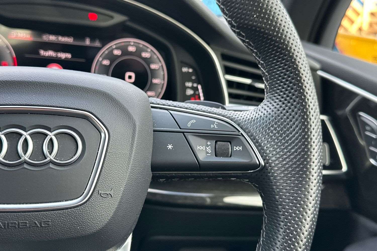 Used Audi Q7 2022 for sale - 76692045: Photo 17