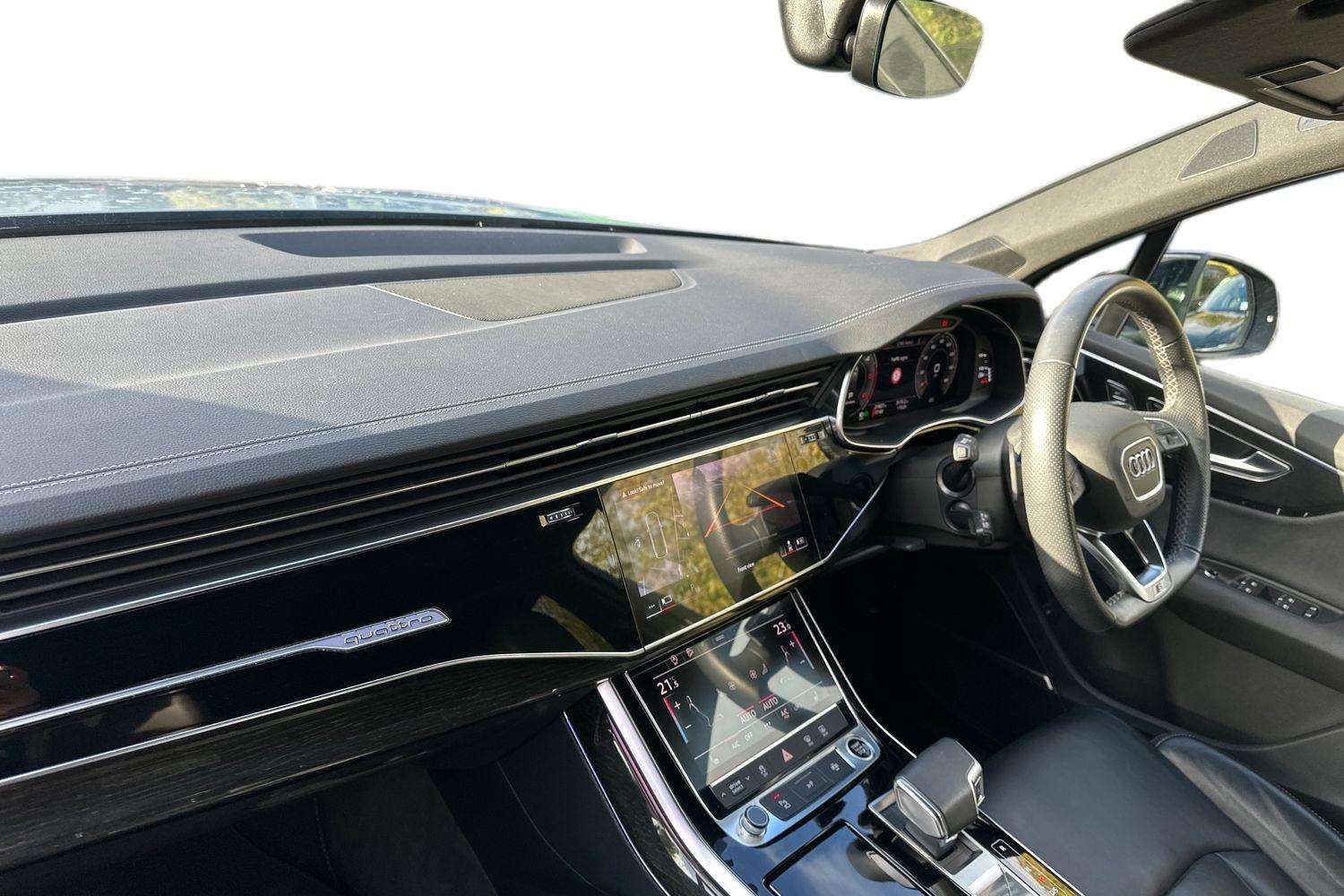 Used Audi Q7 2022 for sale - 76692045: Photo 2