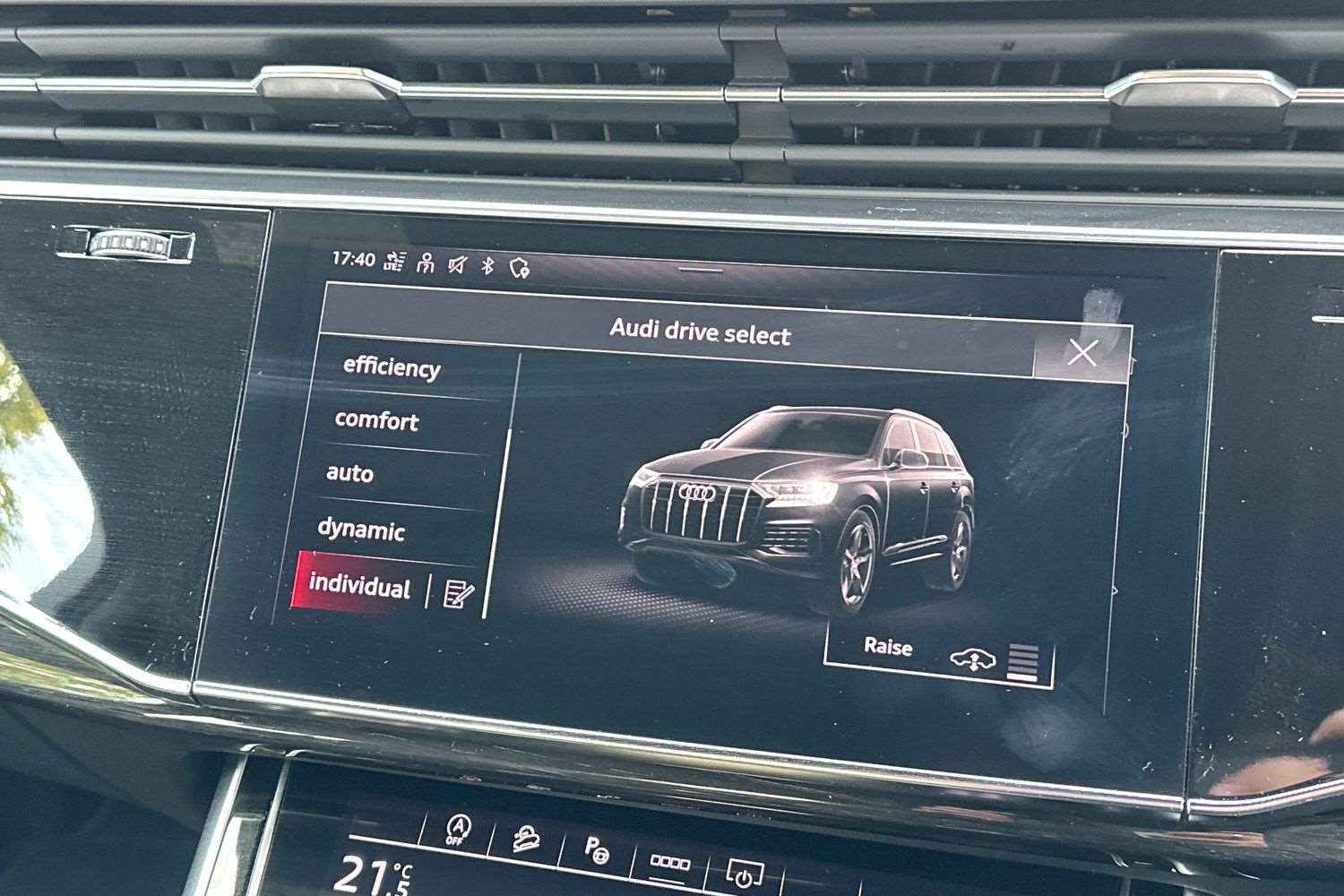 Used Audi Q7 2022 for sale - 76692045: Photo 30