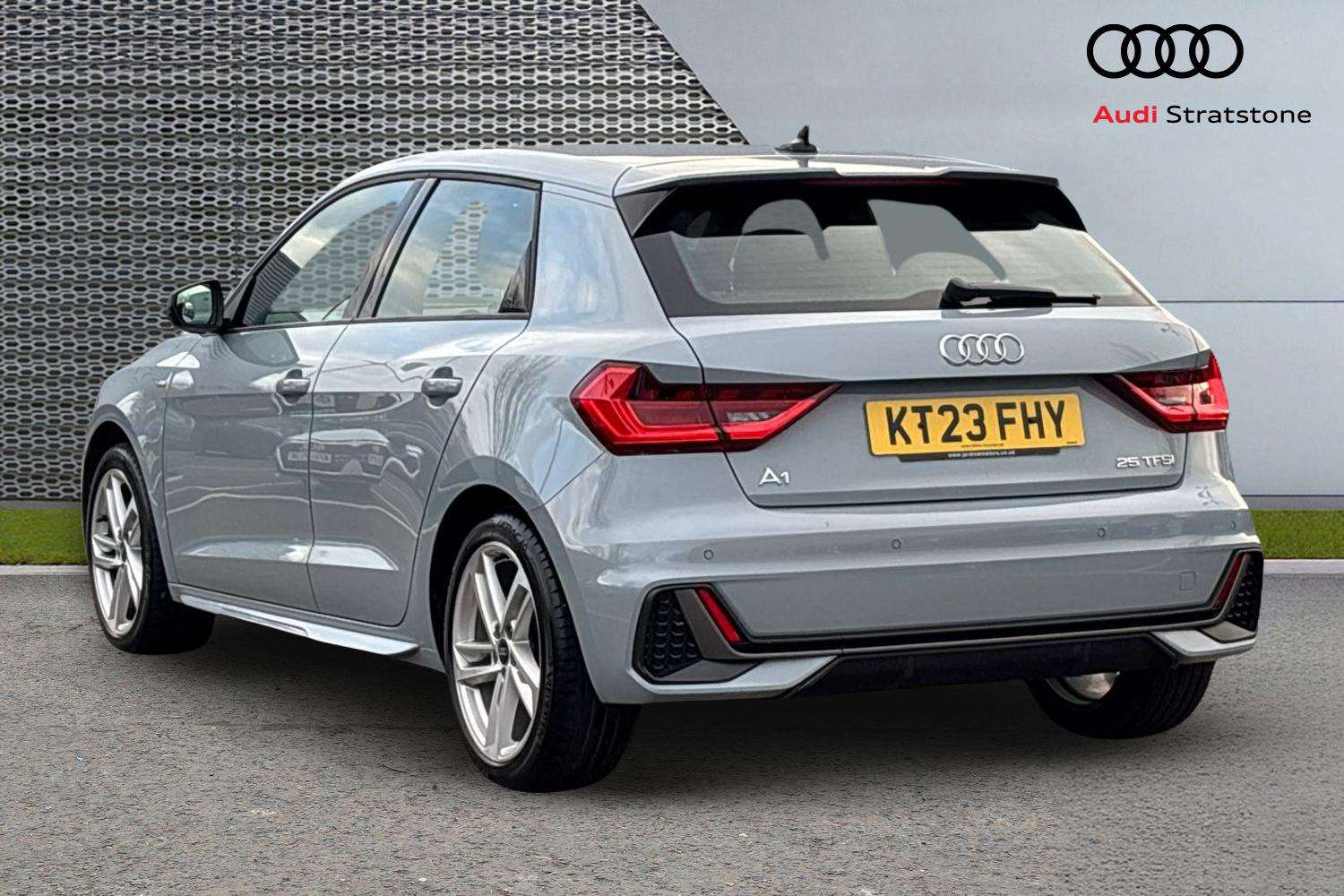 Used Audi A1 2023 for sale - 76624531: Photo 3