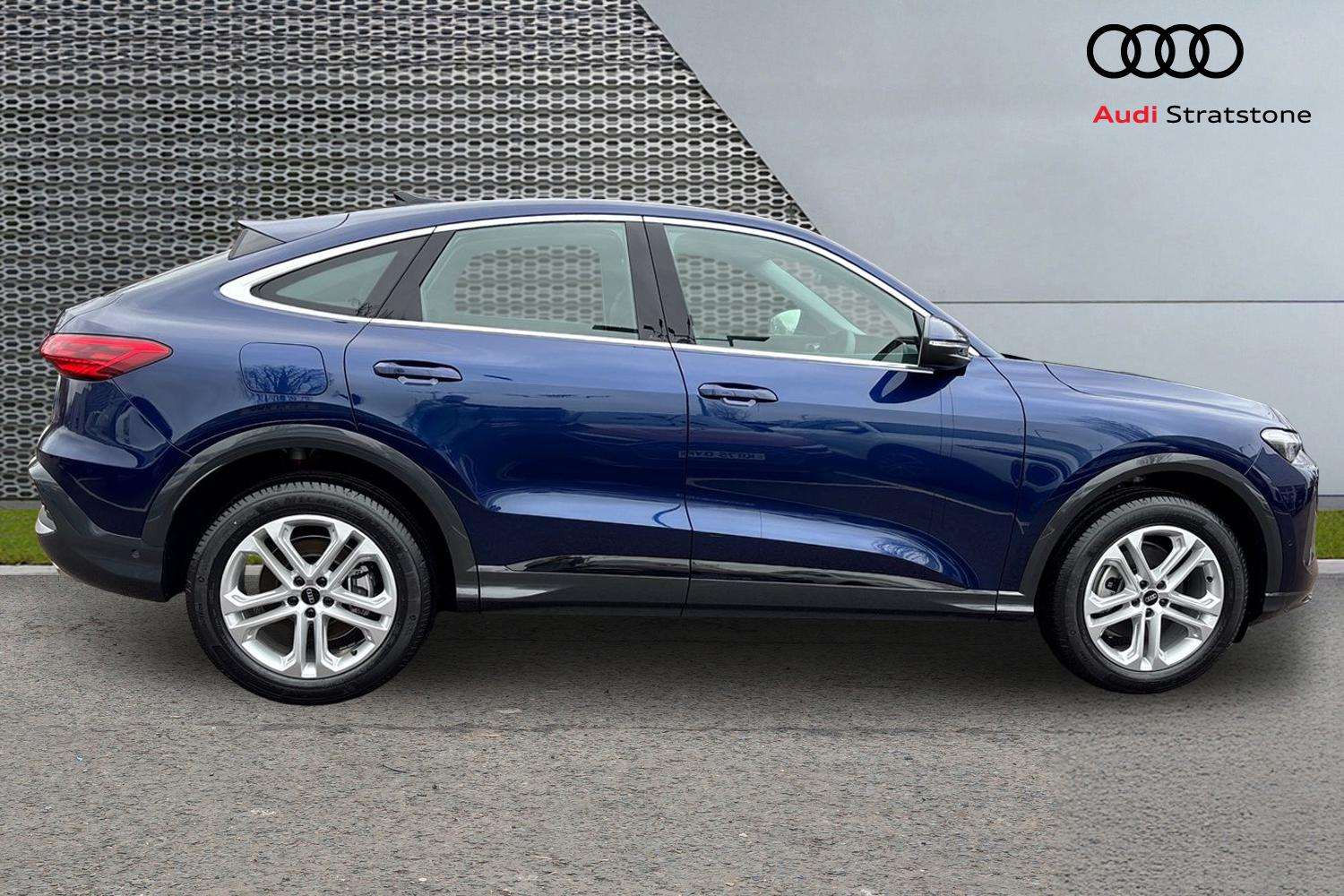 Used Audi Q5 2025 for sale - 77772076: Photo 4