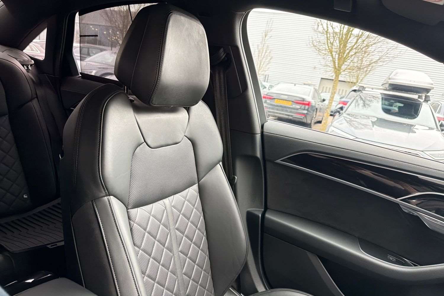 Used Audi A8 2023 for sale - 77928658: Photo 35