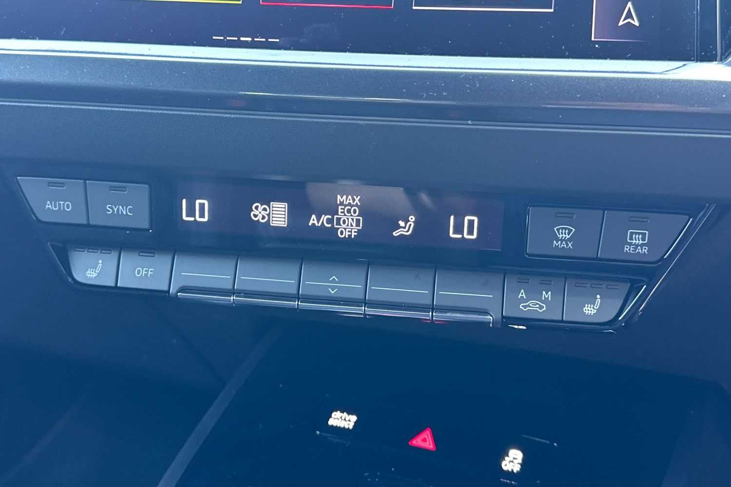Used Audi Q4 e-tron 2025 for sale - 76015937: Photo 16