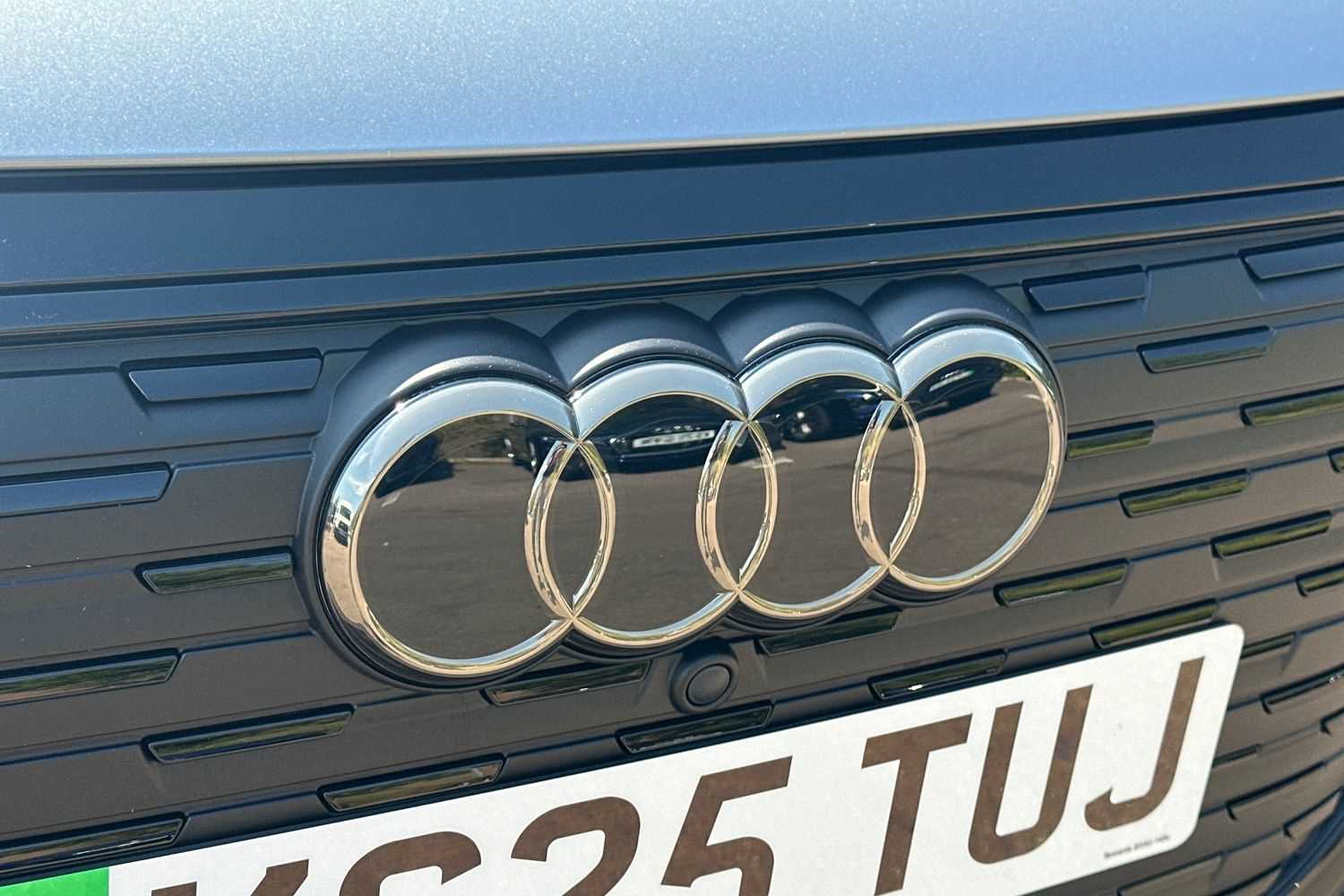 Used Audi Q4 e-tron 2025 for sale - 76015937: Photo 24