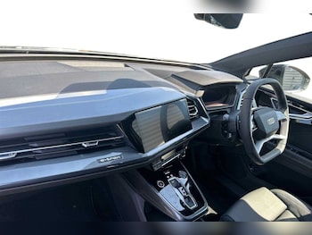 Used Audi Q4 e-tron 2025 for sale - 76015937: Photo 2