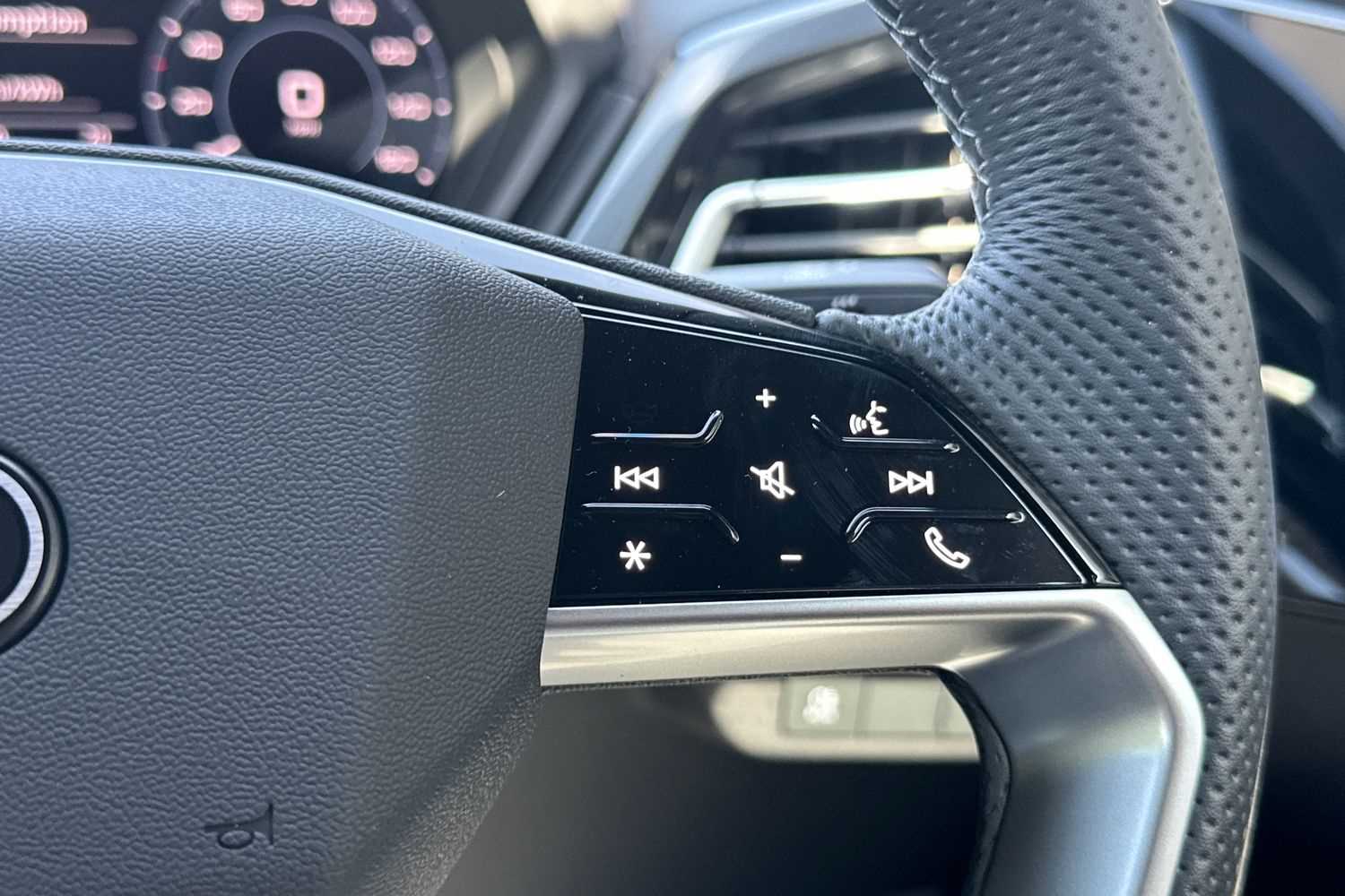 Used Audi Q4 e-tron 2025 for sale - 76015937: Photo 30