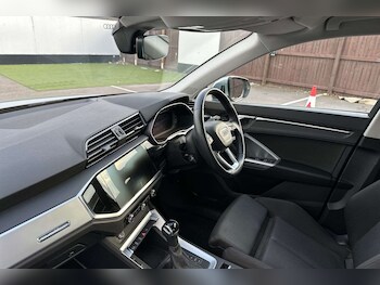 Used Audi Q3 2019 for sale - 75944536: Photo
