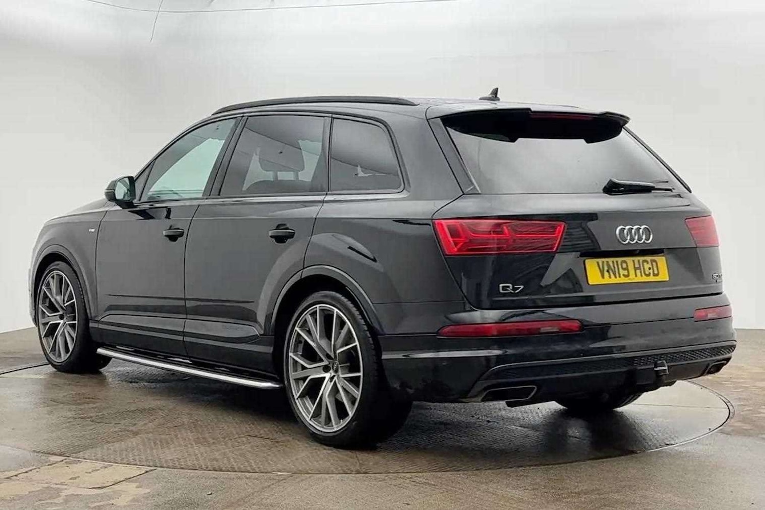 Used Audi Q7 2019 for sale - 77772239: Photo 3
