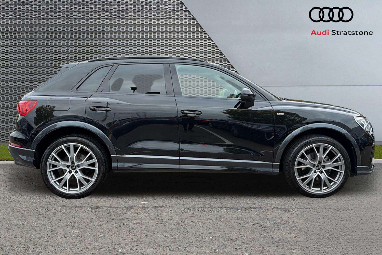 Used Audi Q3 2023 for sale - 76088023: Photo 4