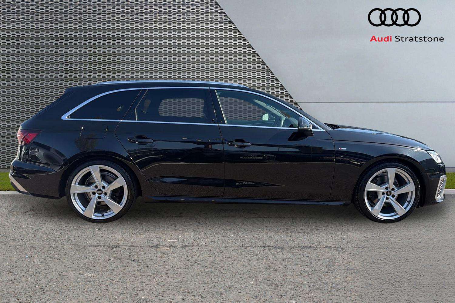 Used Audi A4 2024 for sale - 78173673: Photo 4