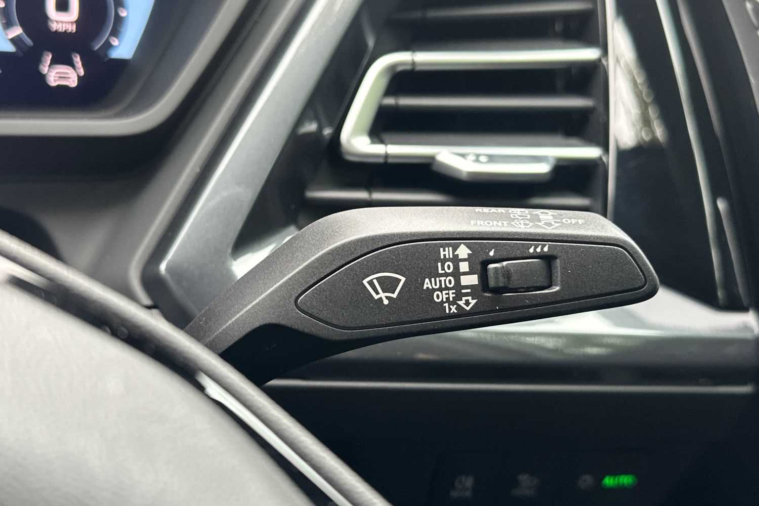Used Audi Q4 e-tron 2025 for sale - 76310903: Photo 20