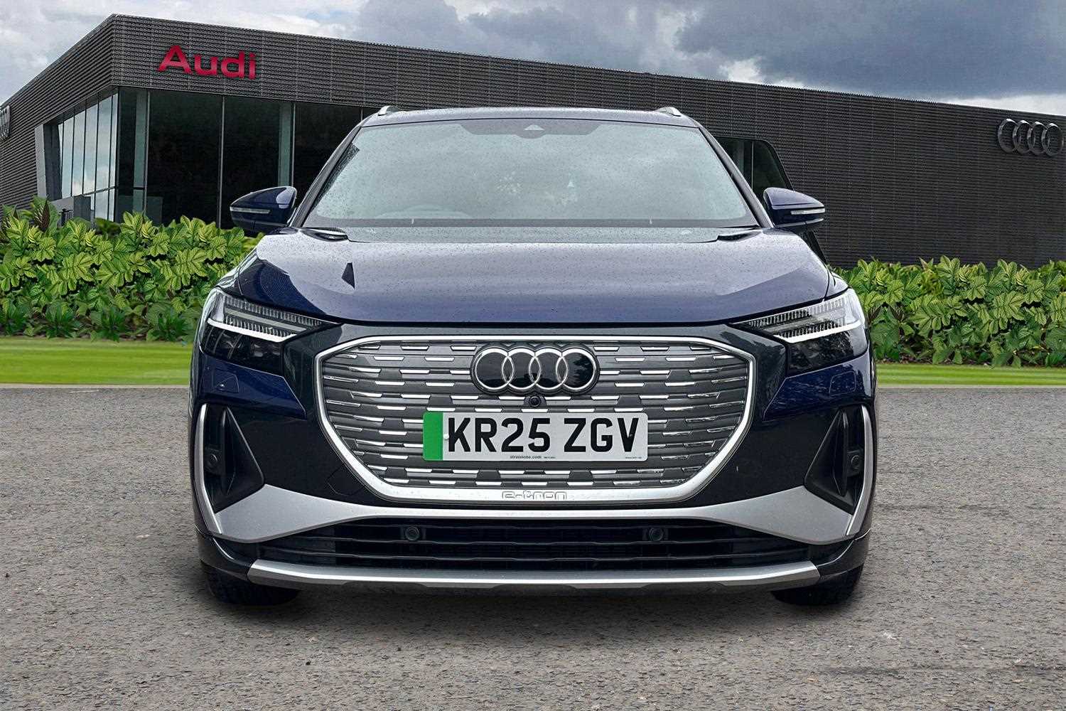Used Audi Q4 e-tron 2025 for sale - 76310903: Photo 8