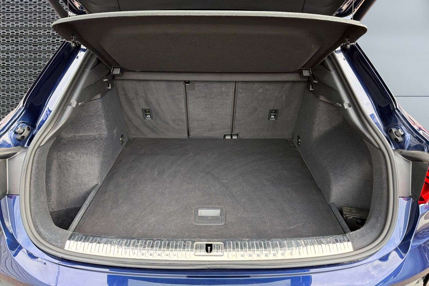 Used Audi Q3 2023 for sale - 76156107: Photo 13