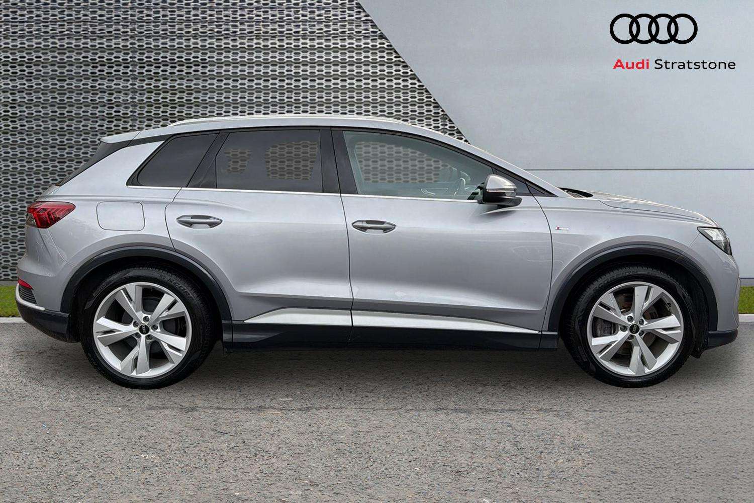 Used Audi Q4 e-tron 2021 for sale - 76242425: Photo 4