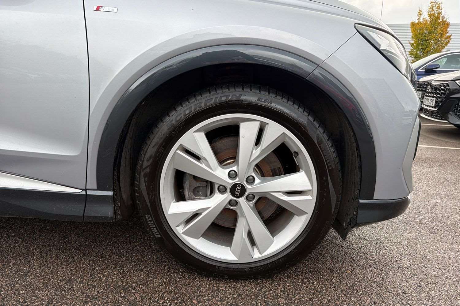 Used Audi Q4 e-tron 2021 for sale - 76242425: Photo 5