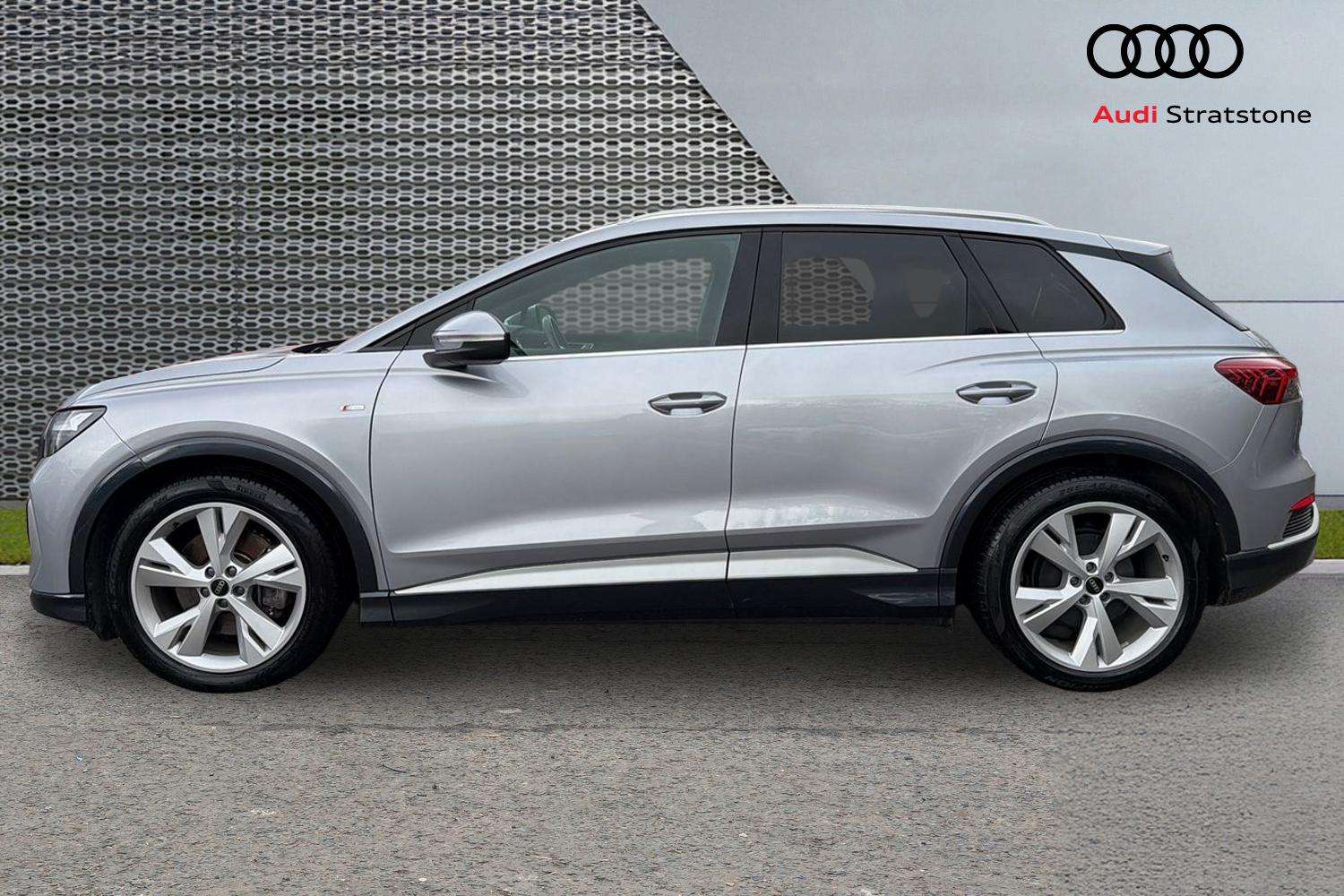 Used Audi Q4 e-tron 2021 for sale - 76242425: Photo 8