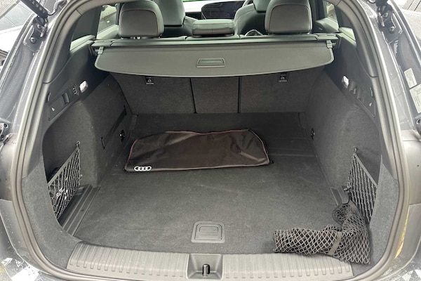 Used Audi Q6 e-tron 2024 for sale - 74716789: Photo 11