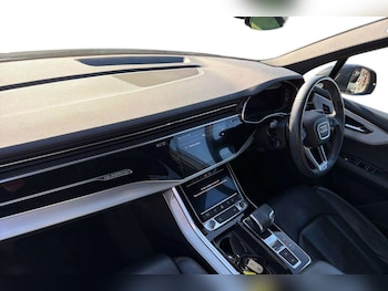 Used Audi Q7 2021 for sale - 76045005: Photo 2