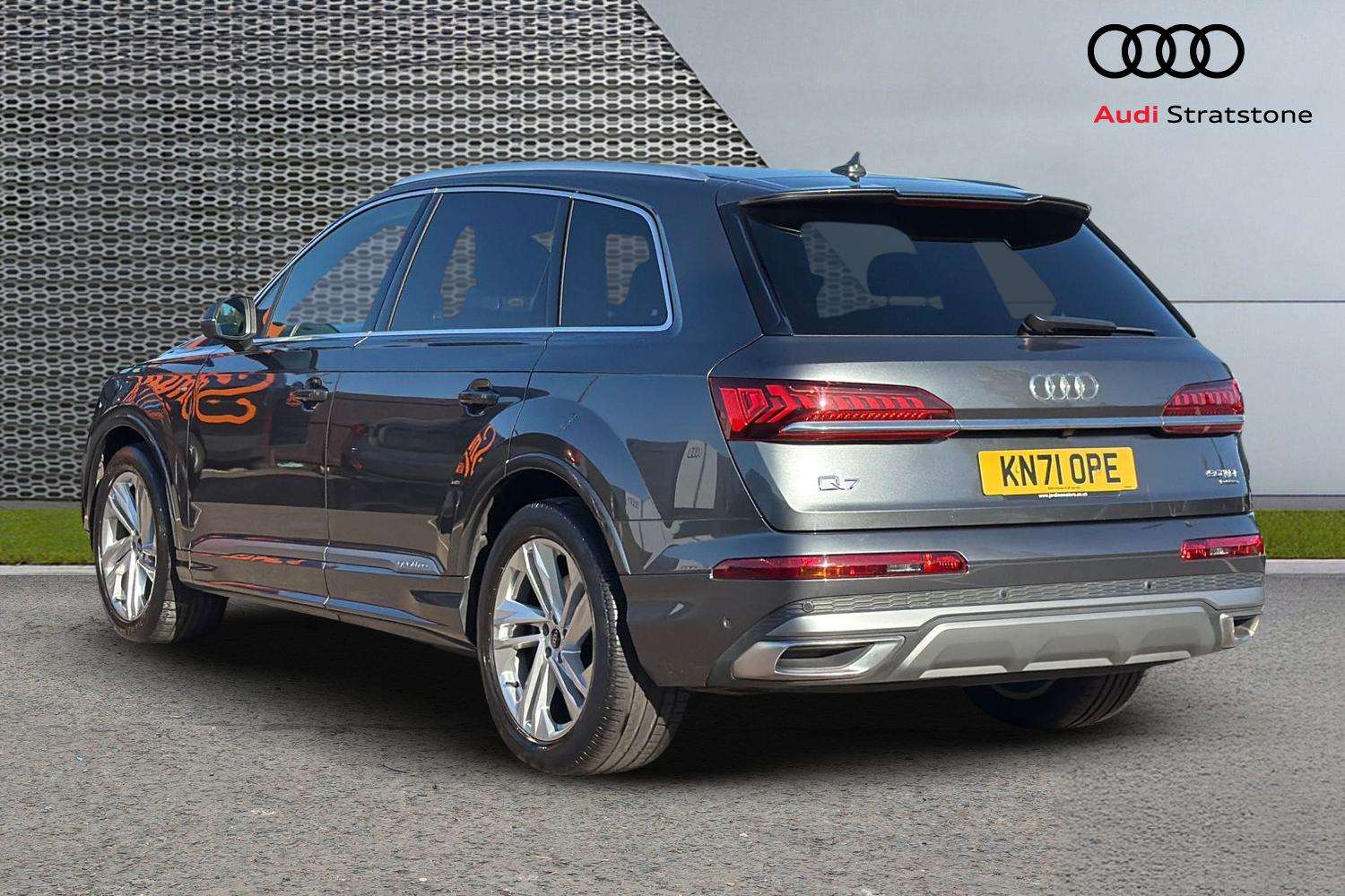 Used Audi Q7 2021 for sale - 76045005: Photo 3