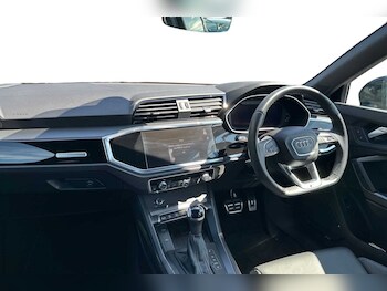 Used Audi Q3 2024 for sale - 75202167: Photo