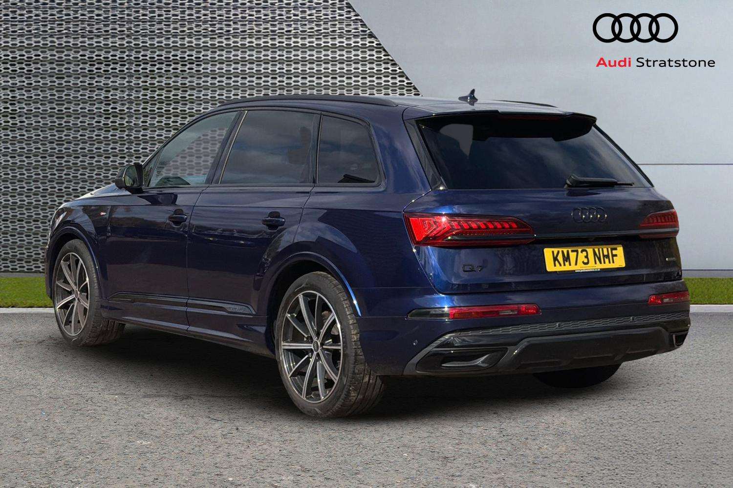 Used Audi Q7 2023 for sale - 76192010: Photo 3