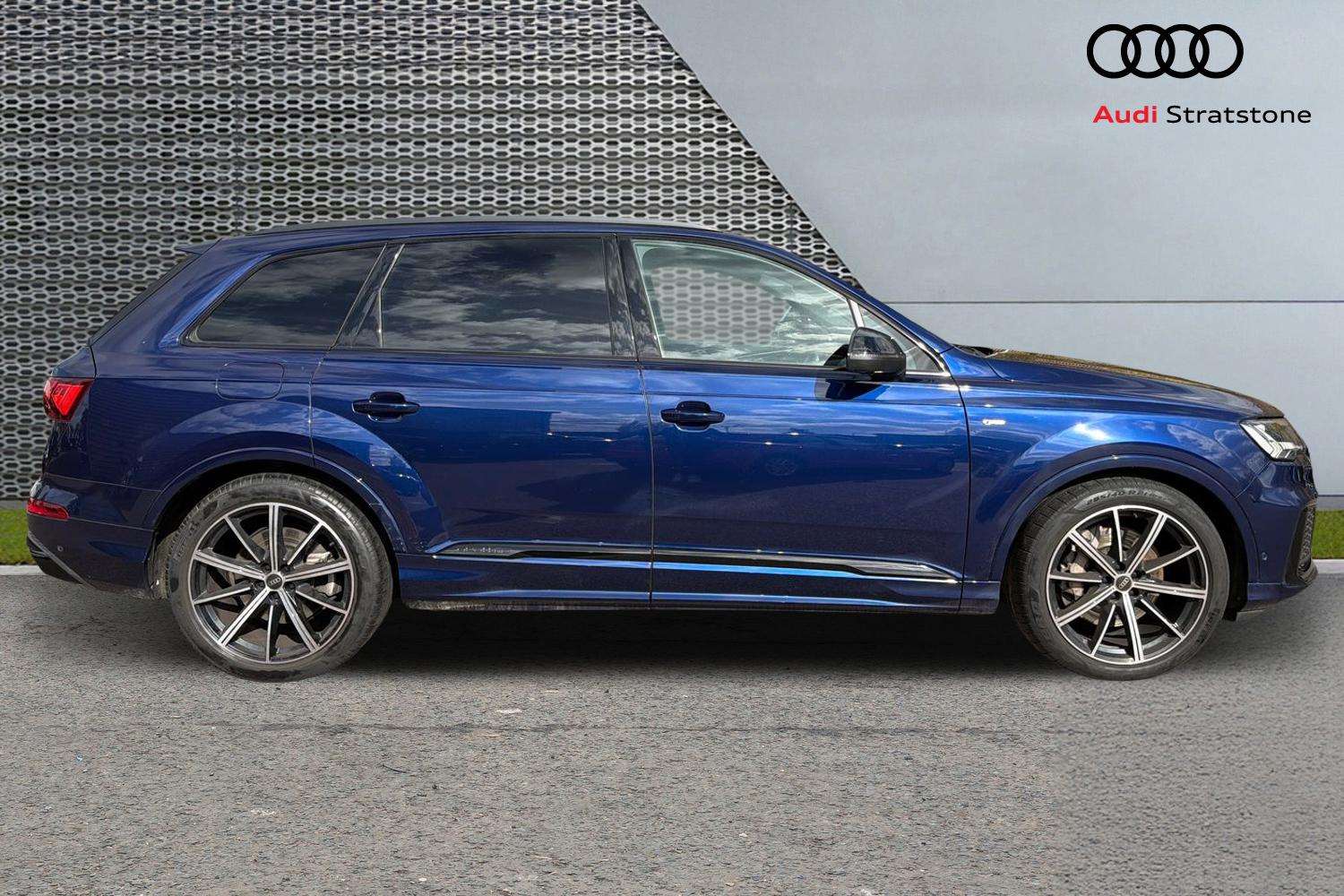 Used Audi Q7 2023 for sale - 76192010: Photo 4