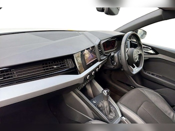 Used Audi A1 2023 for sale - 76156198: Photo 2