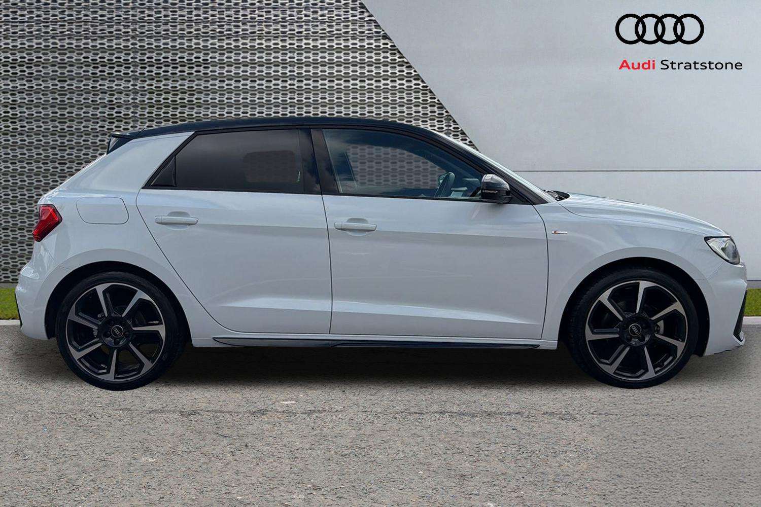 Used Audi A1 2023 for sale - 76156198: Photo 4