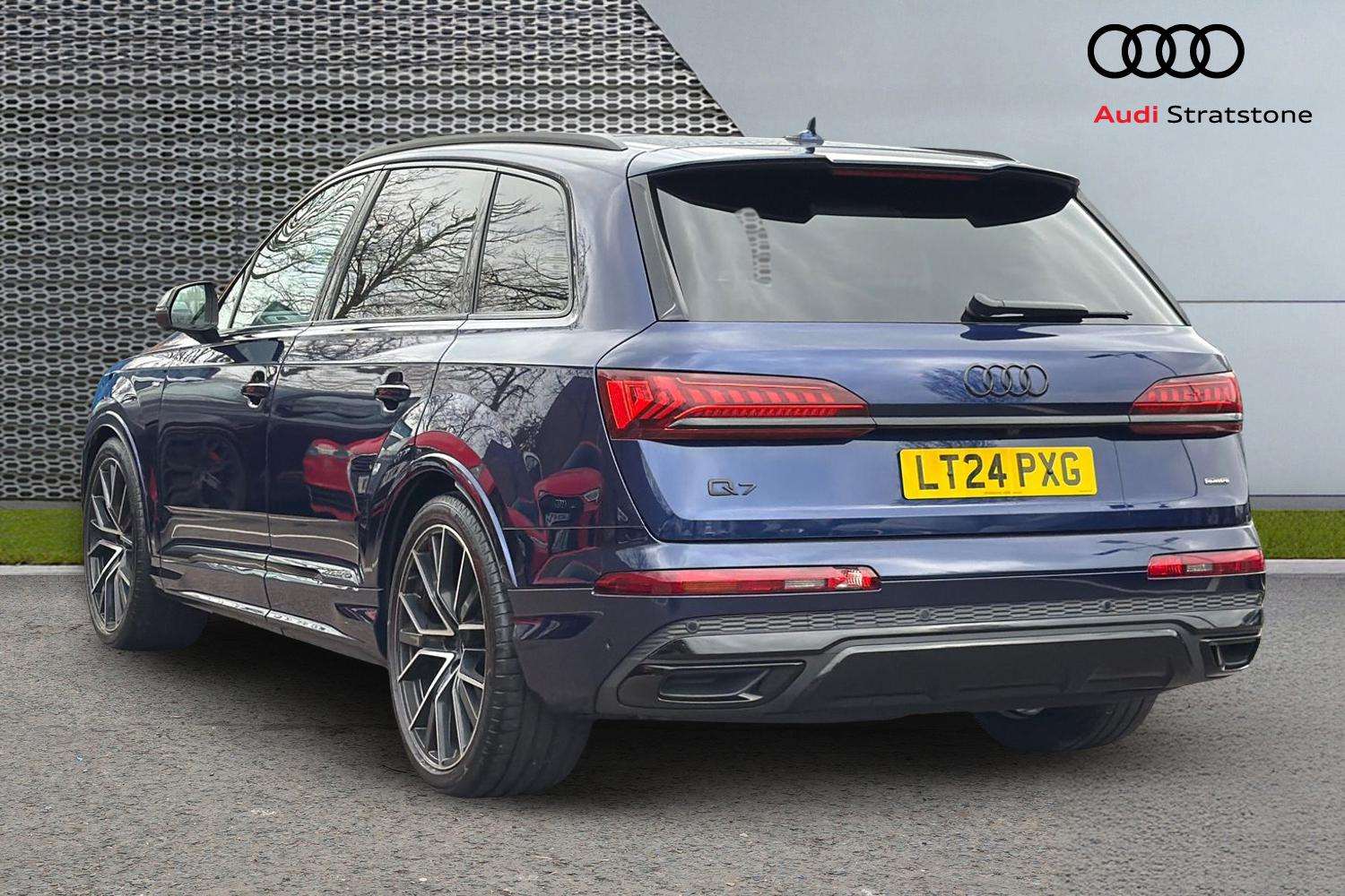 Used Audi Q7 2024 for sale - 78119234: Photo 3
