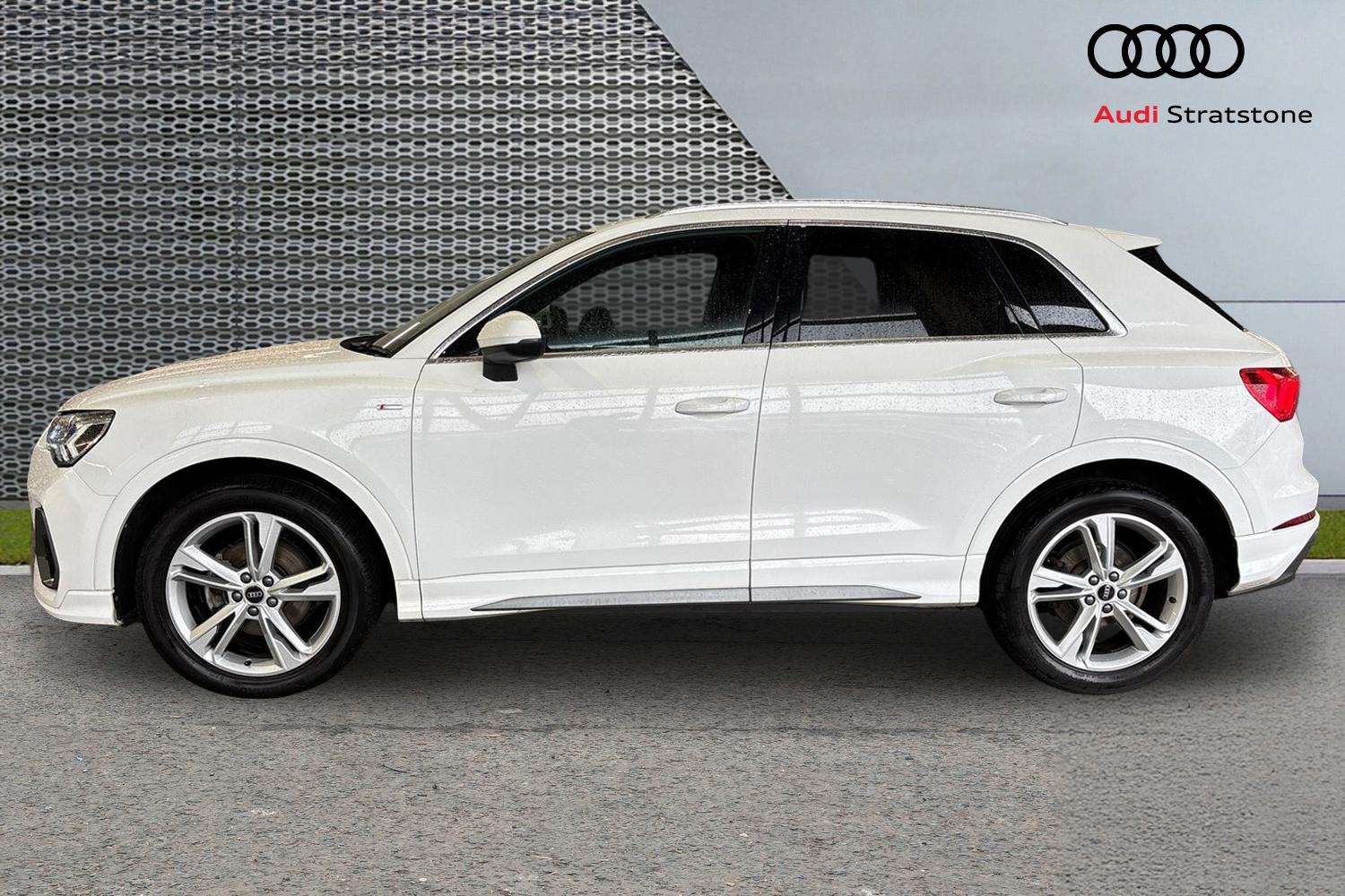Used Audi Q3 2023 for sale - 77772069: Photo 8