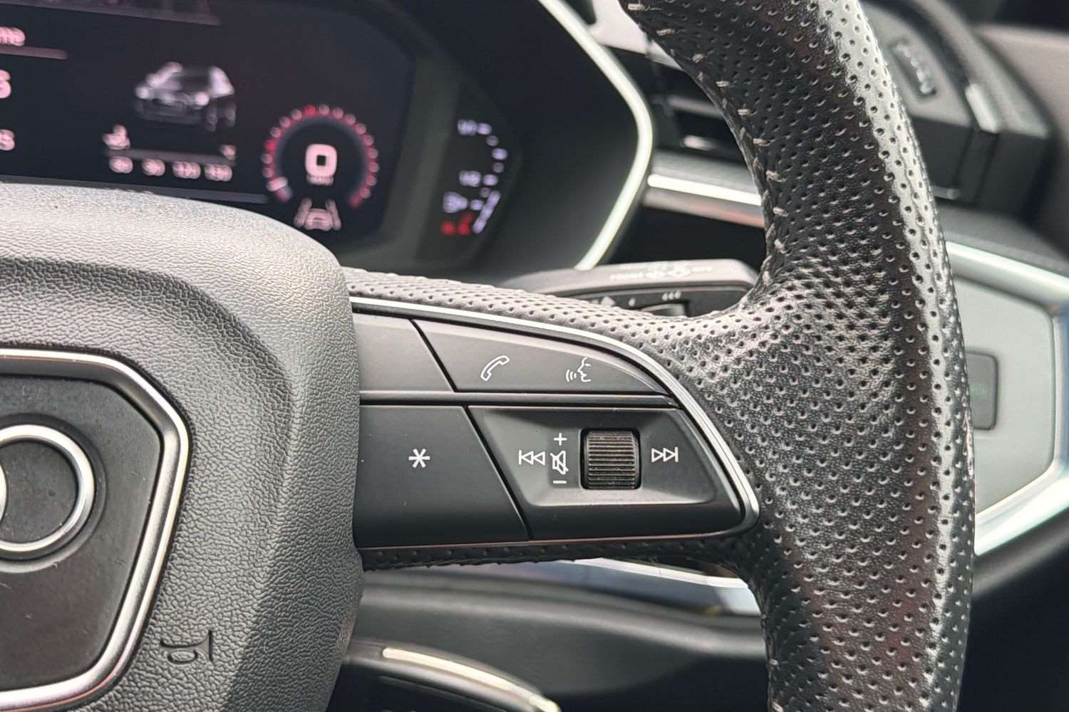 Used Audi Q3 2019 for sale - 76087809: Photo 17