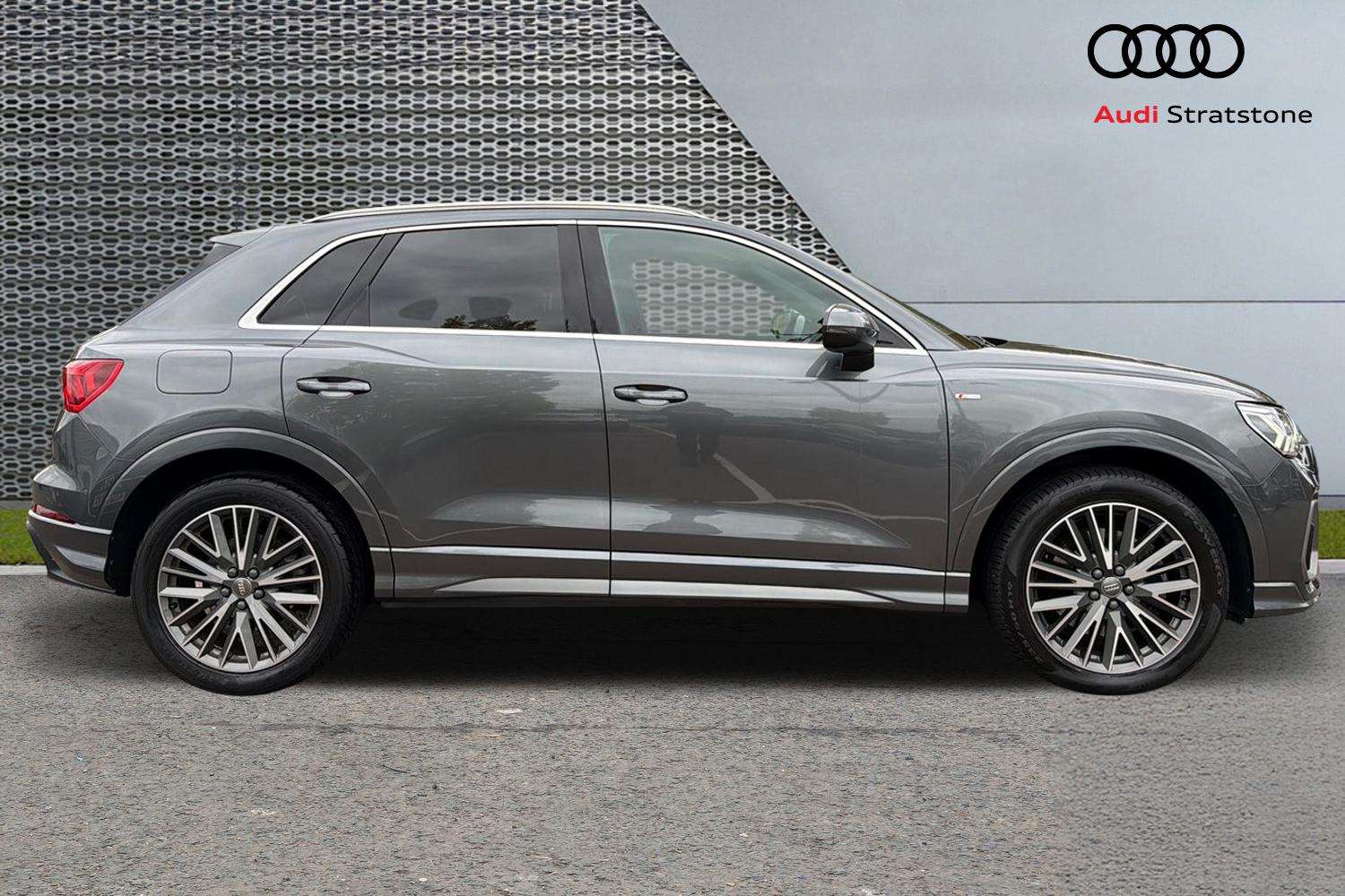 Used Audi Q3 2019 for sale - 76087809: Photo 4