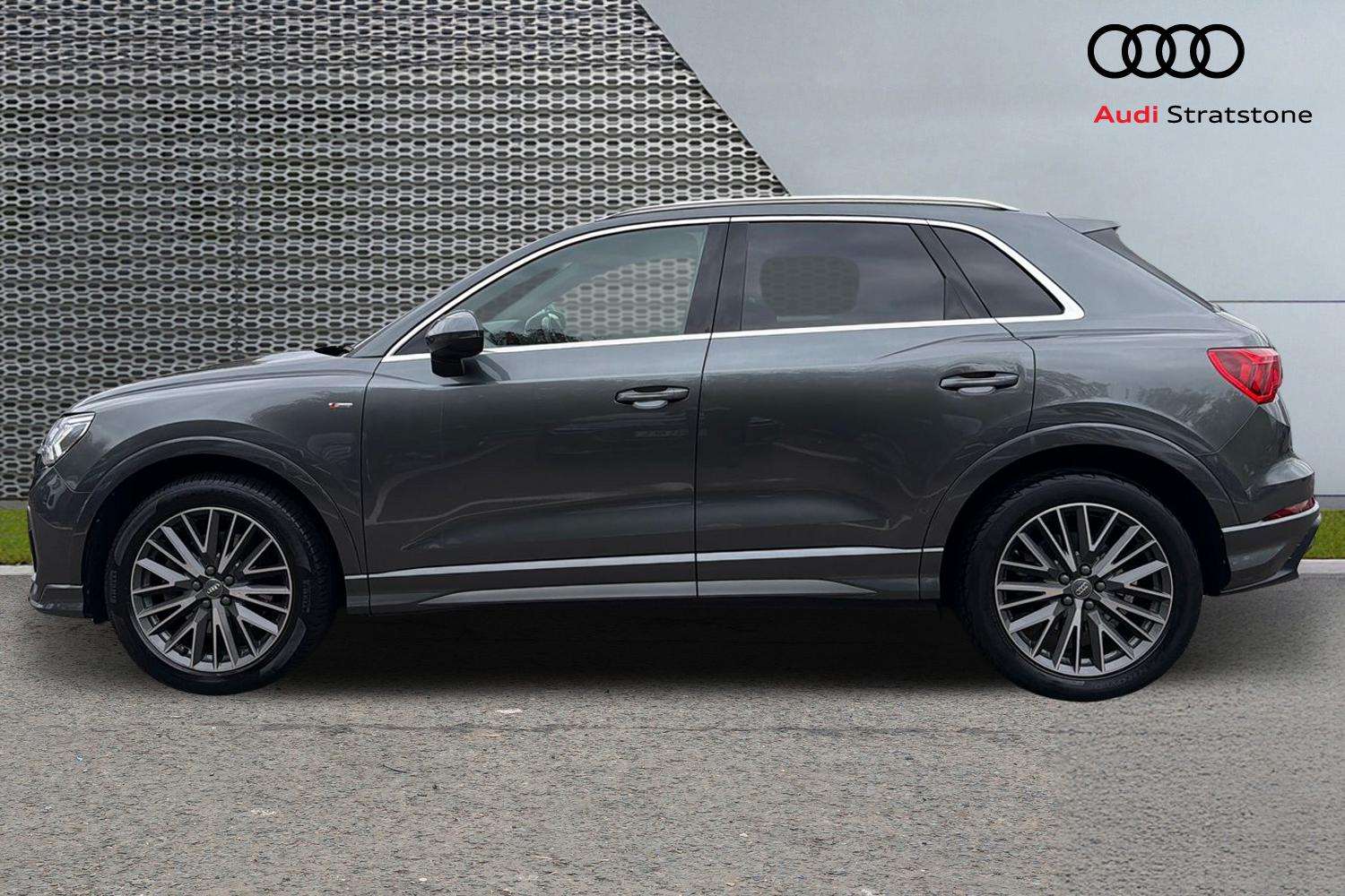 Used Audi Q3 2019 for sale - 76087809: Photo 8
