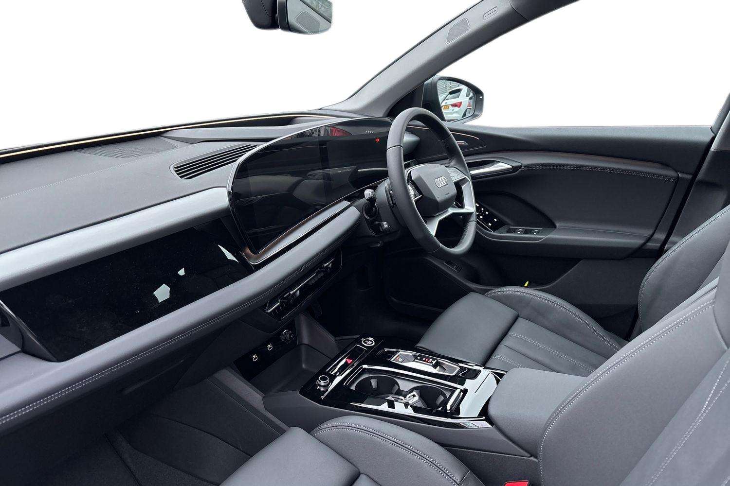 Used Audi Q6 e-tron 2025 for sale - 77772169: Photo 2