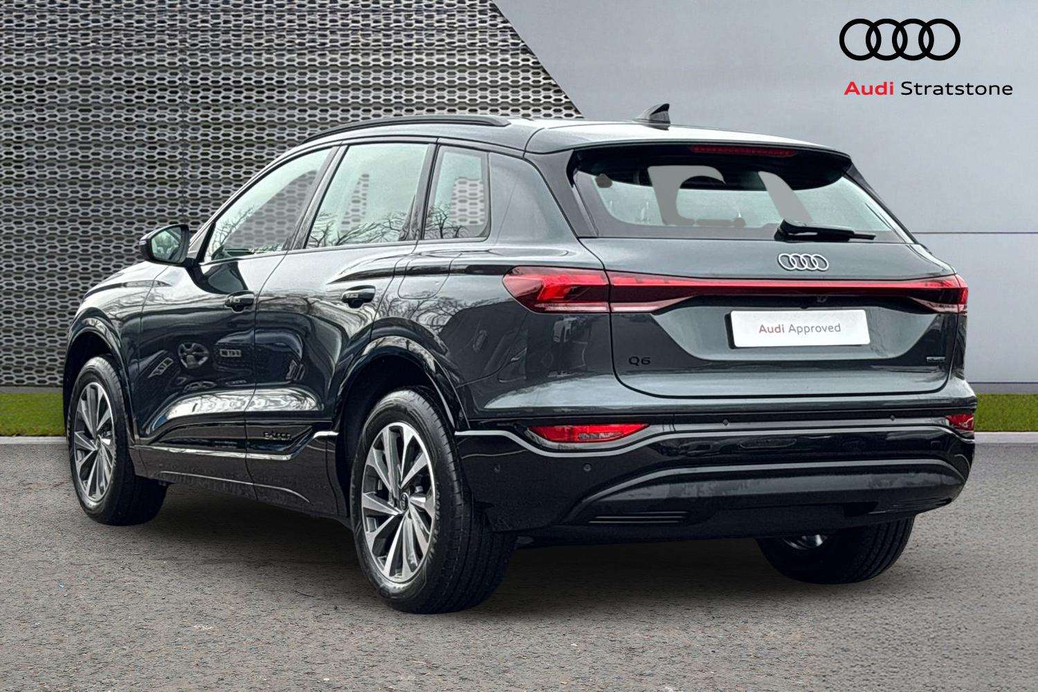 Used Audi Q6 e-tron 2025 for sale - 77772169: Photo 3