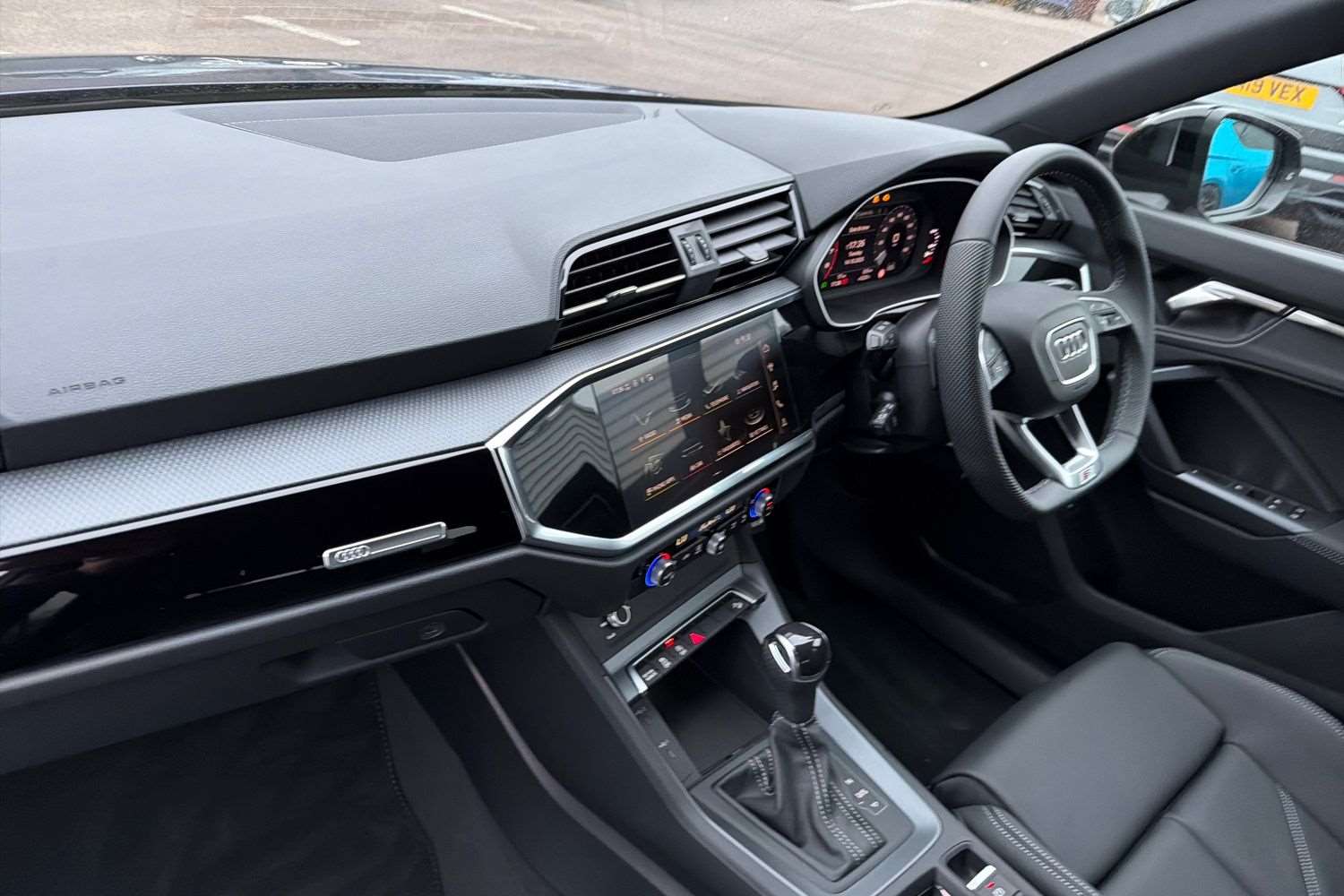 Used Audi Q3 2025 for sale - 76310734: Photo 2