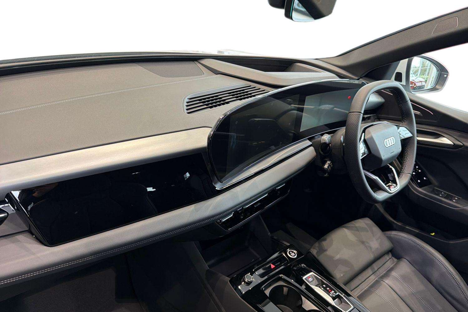 Used Audi Q6 e-tron 2025 for sale - 78060197: Photo 2