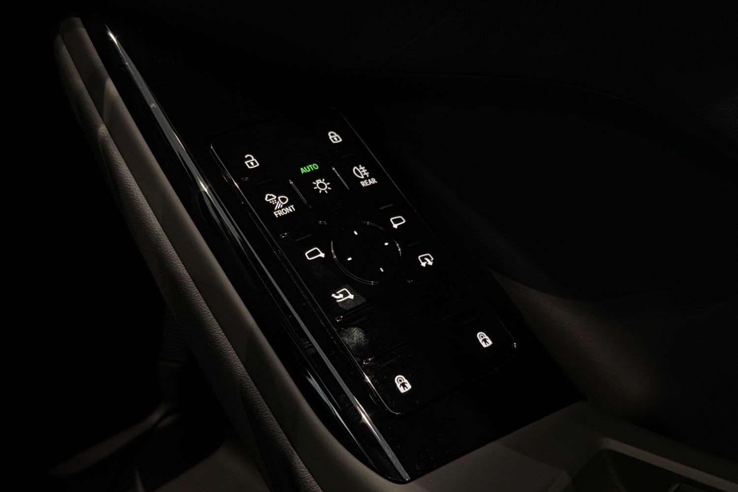 Used Audi Q6 e-tron 2025 for sale - 78060197: Photo 33