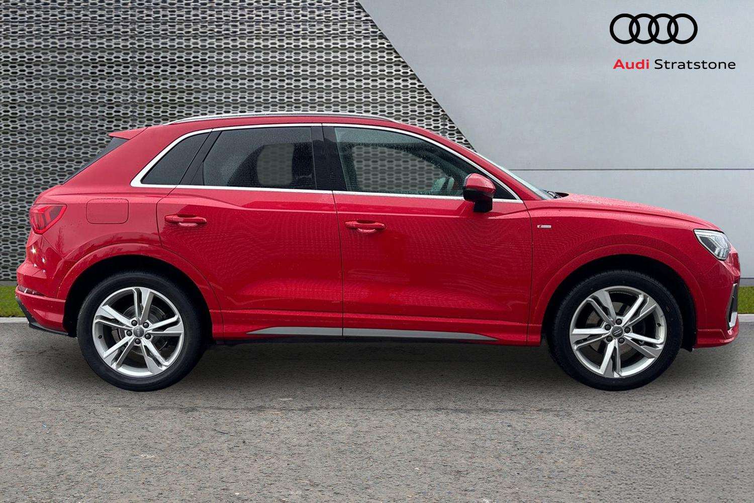 Used Audi Q3 2019 for sale - 77458562: Photo 4