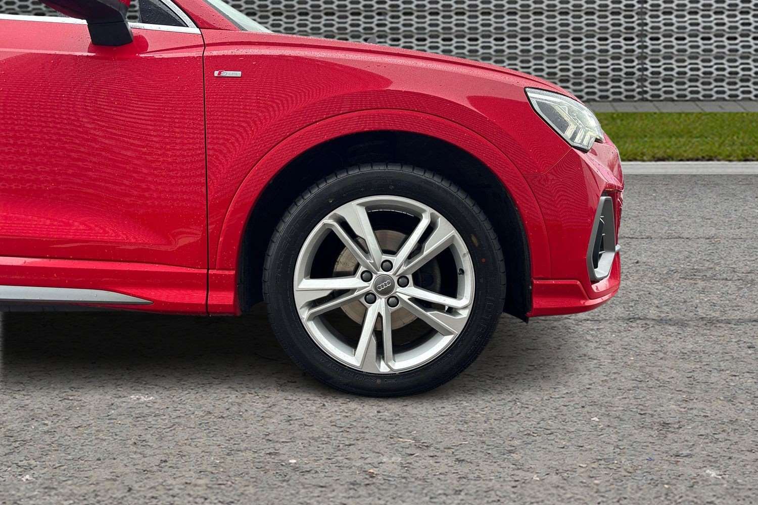 Used Audi Q3 2019 for sale - 77458562: Photo 5