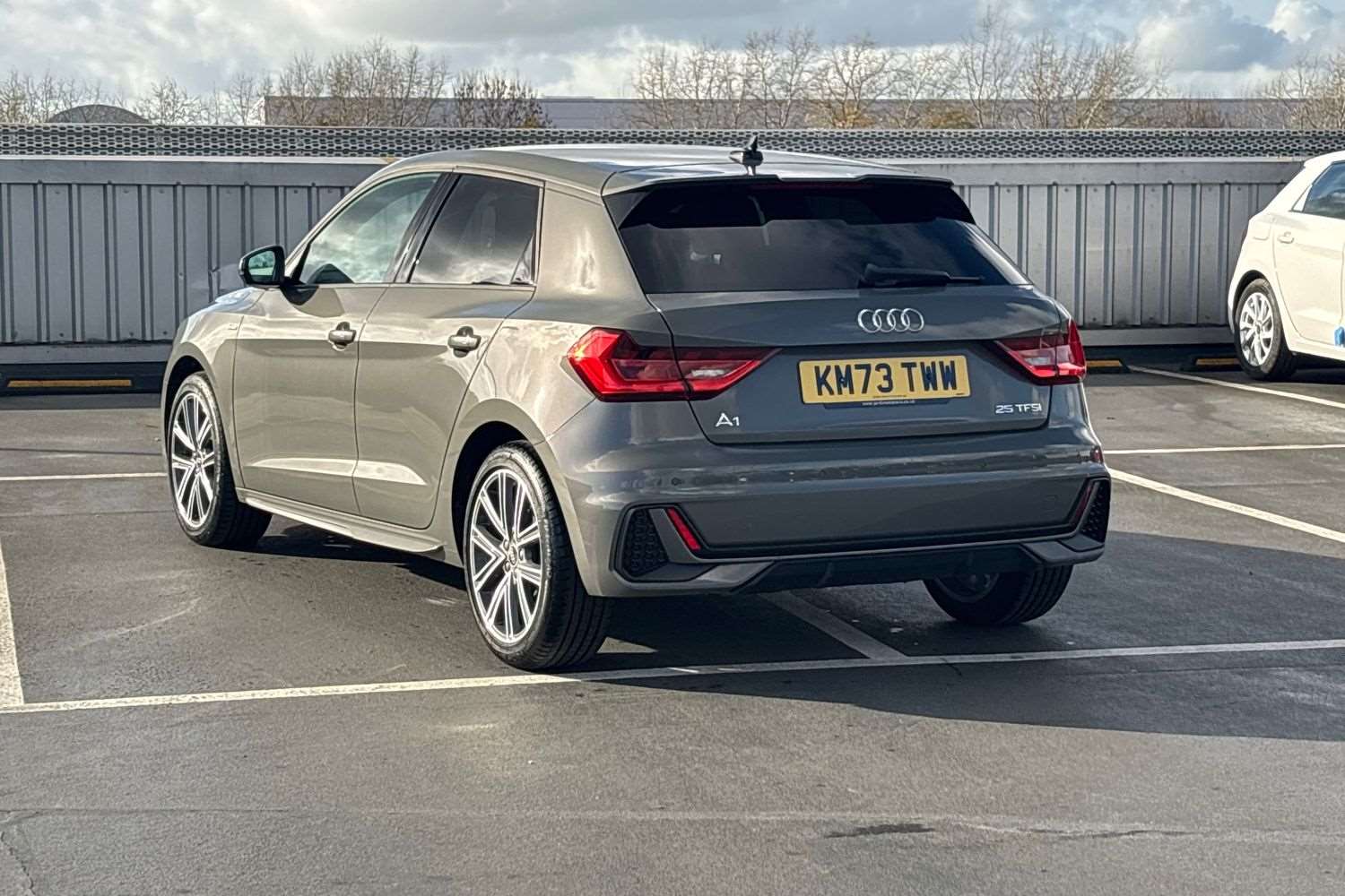 Used Audi A1 2023 for sale - 76575953: Photo 3